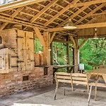 Four-bedroom In Miłakowo